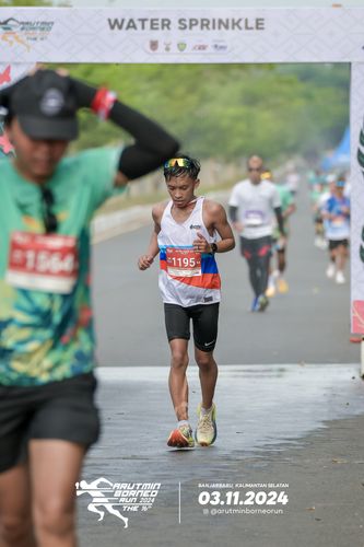 Race photo from Arutmin Borneo Run 2024