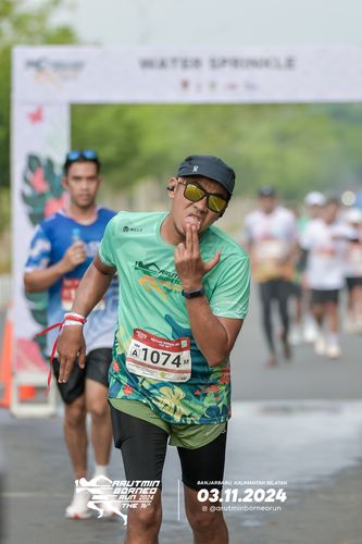 Race photo from Arutmin Borneo Run 2024