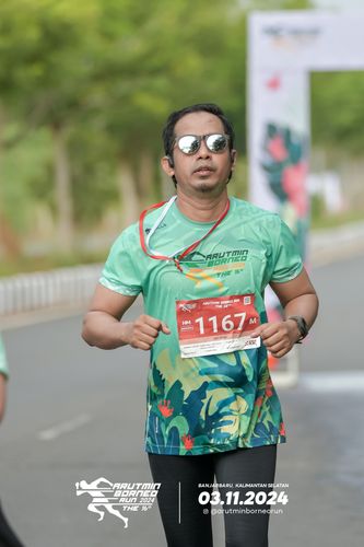Race photo from Arutmin Borneo Run 2024