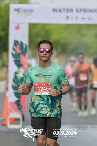 Race photo from Arutmin Borneo Run 2024