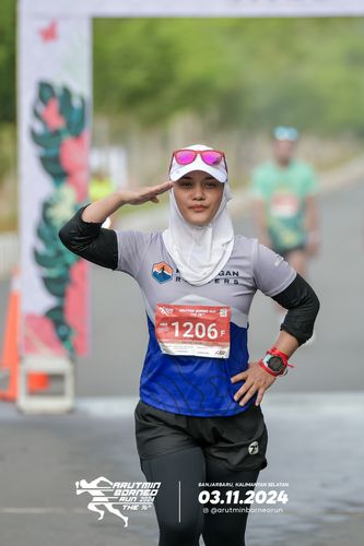 Race photo from Arutmin Borneo Run 2024