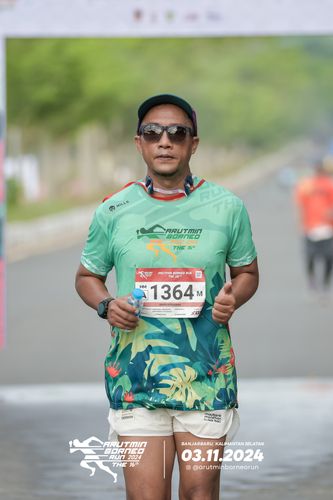 Race photo from Arutmin Borneo Run 2024