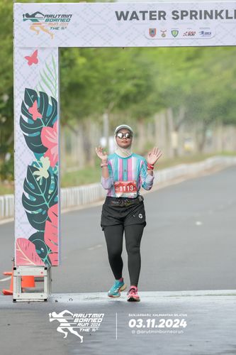 Race photo from Arutmin Borneo Run 2024