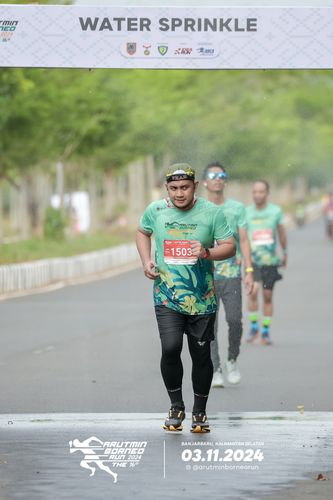 Race photo from Arutmin Borneo Run 2024