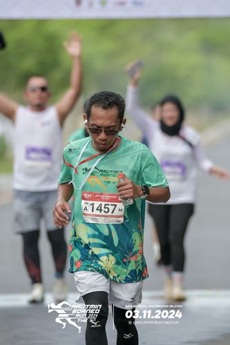 Race photo from Arutmin Borneo Run 2024