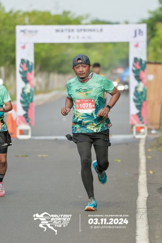 Race photo from Arutmin Borneo Run 2024