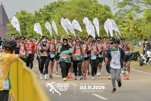 Race photo from Arutmin Borneo Run 2024