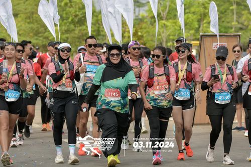 Race photo from Arutmin Borneo Run 2024