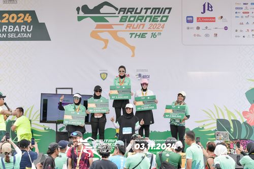 Race photo from Arutmin Borneo Run 2024