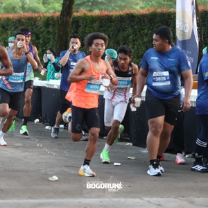Race photo from BOGORUN 2026