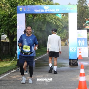 Race photo from BOGORUN 2026