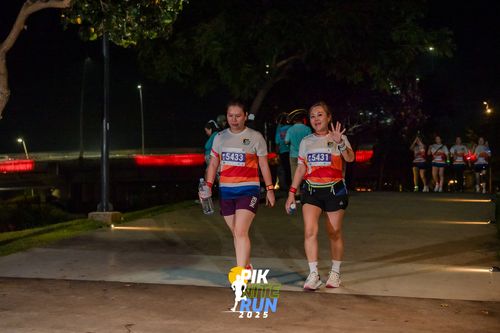 Race photo from PIK NITE RUN 2025