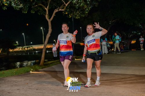Race photo from PIK NITE RUN 2025