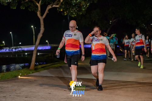 Race photo from PIK NITE RUN 2025