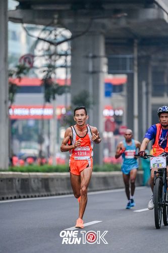 Race photo from ONE RUN 10K 2025