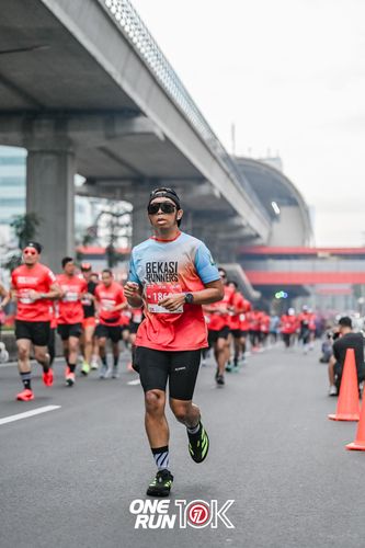 Race photo from ONE RUN 10K 2025