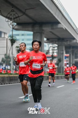 Race photo from ONE RUN 10K 2025