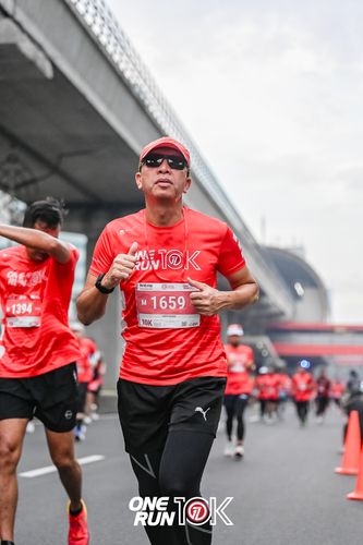 Race photo from ONE RUN 10K 2025