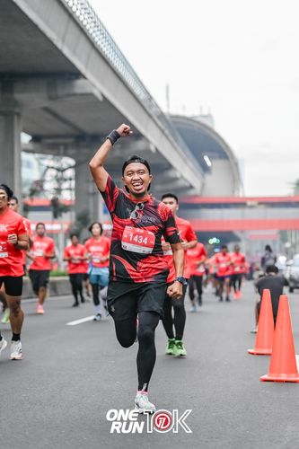 Race photo from ONE RUN 10K 2025