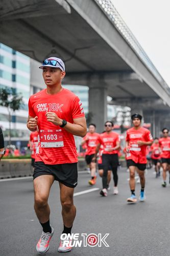 Race photo from ONE RUN 10K 2025