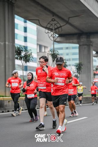 Race photo from ONE RUN 10K 2025