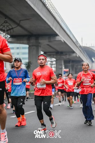 Race photo from ONE RUN 10K 2025