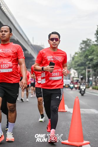 Race photo from ONE RUN 10K 2025