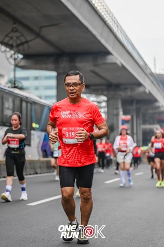 Race photo from ONE RUN 10K 2025