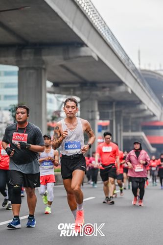 Race photo from ONE RUN 10K 2025