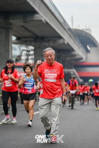 Race photo from ONE RUN 10K 2025