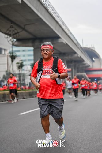 Race photo from ONE RUN 10K 2025