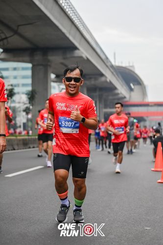 Race photo from ONE RUN 10K 2025
