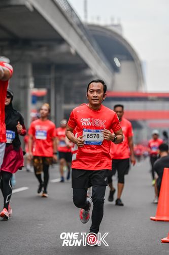 Race photo from ONE RUN 10K 2025