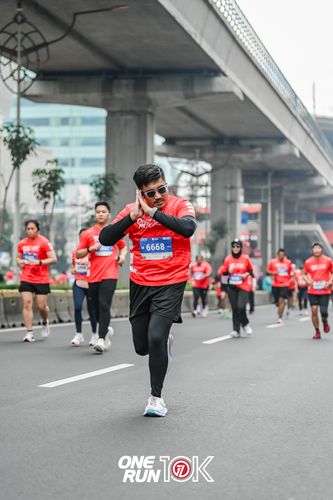 Race photo from ONE RUN 10K 2025