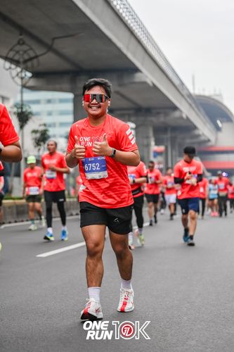 Race photo from ONE RUN 10K 2025