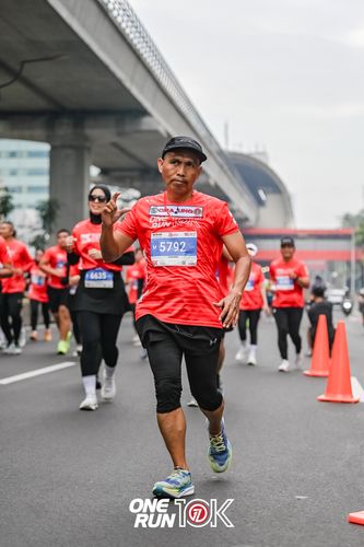 Race photo from ONE RUN 10K 2025