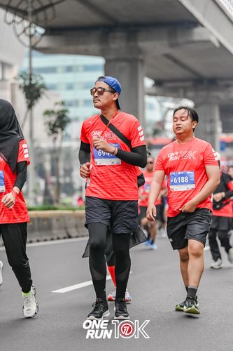 Race photo from ONE RUN 10K 2025
