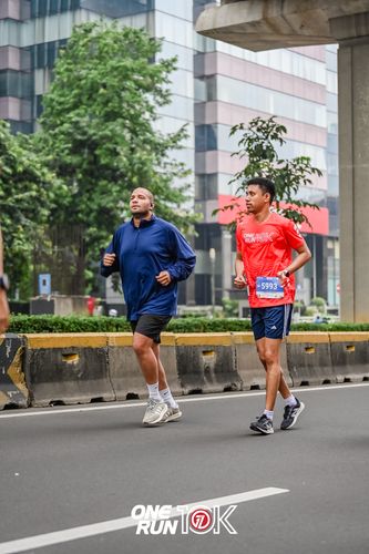 Race photo from ONE RUN 10K 2025