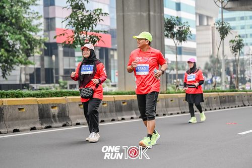 Race photo from ONE RUN 10K 2025