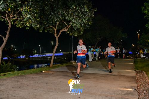 Race photo from PIK NITE RUN 2025