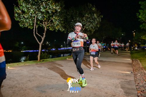 Race photo from PIK NITE RUN 2025