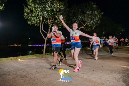 Race photo from PIK NITE RUN 2025