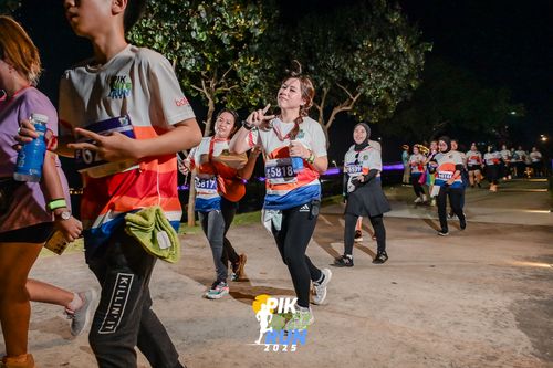Race photo from PIK NITE RUN 2025