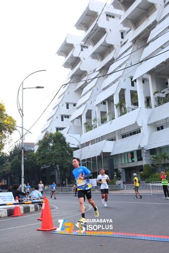 Race photo from SURABAYA ISOPLUS MARATHON 2025