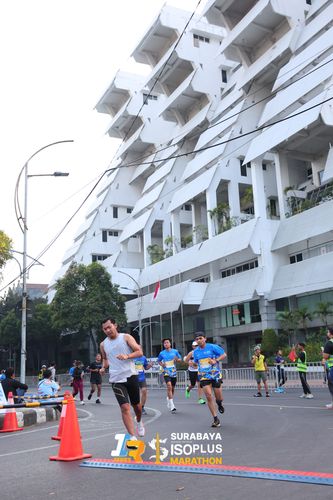 Race photo from SURABAYA ISOPLUS MARATHON 2025