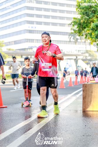 Race photo from Smartfren Run 2025 