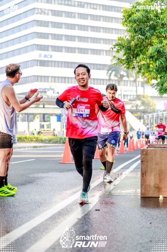 Race photo from Smartfren Run 2025 