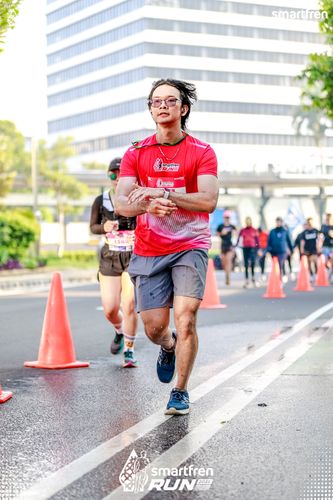 Race photo from Smartfren Run 2025 
