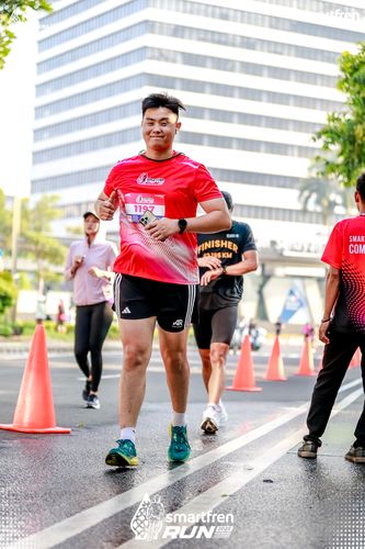 Race photo from Smartfren Run 2025 