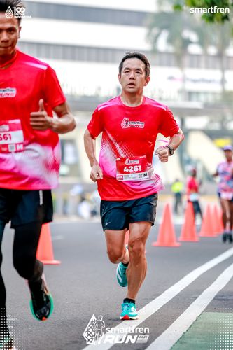 Race photo from Smartfren Run 2025 